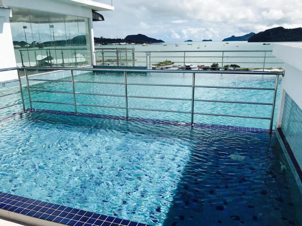 Maya Seaview Families Suite Apartment + Sky Pool Kuah Εξωτερικό φωτογραφία